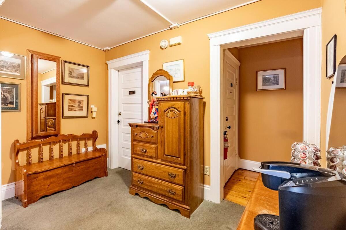 Ye Olde Walkerville Bed&Breakfast Windsor Eksteriør bilde